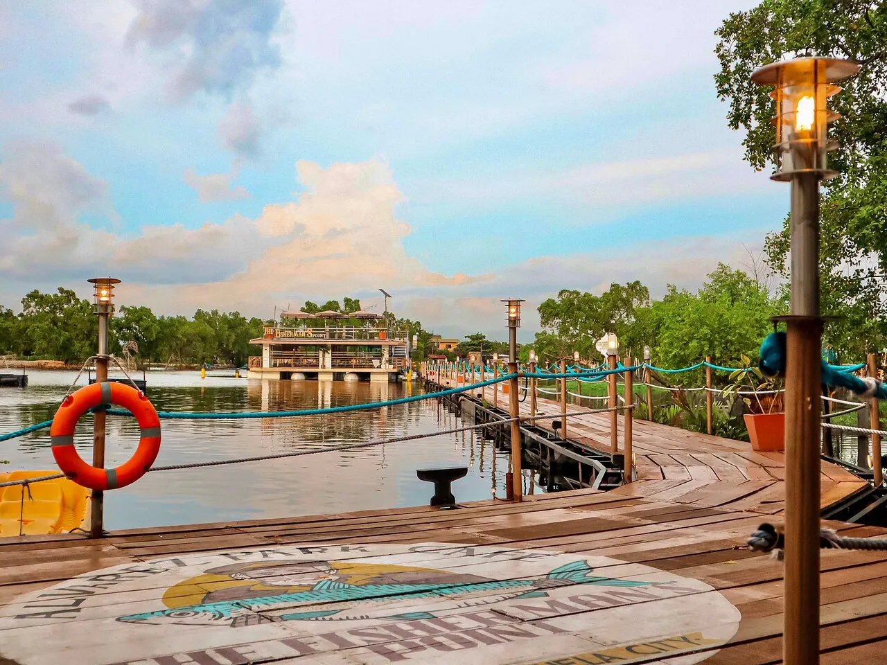 Alvarez Park Cafe