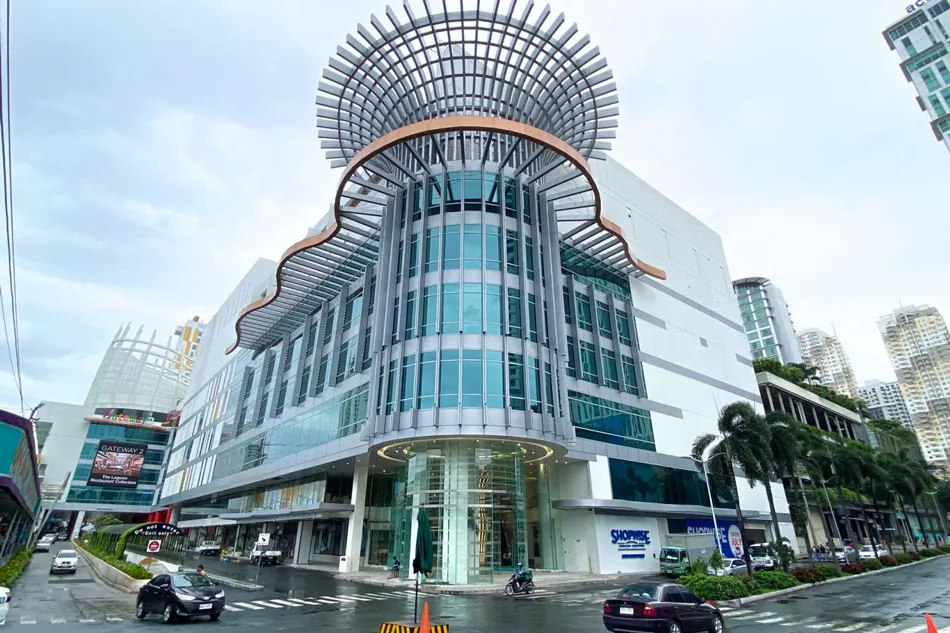 Araneta City Gateway Mall