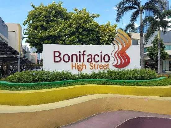 Bonifacio High Street
