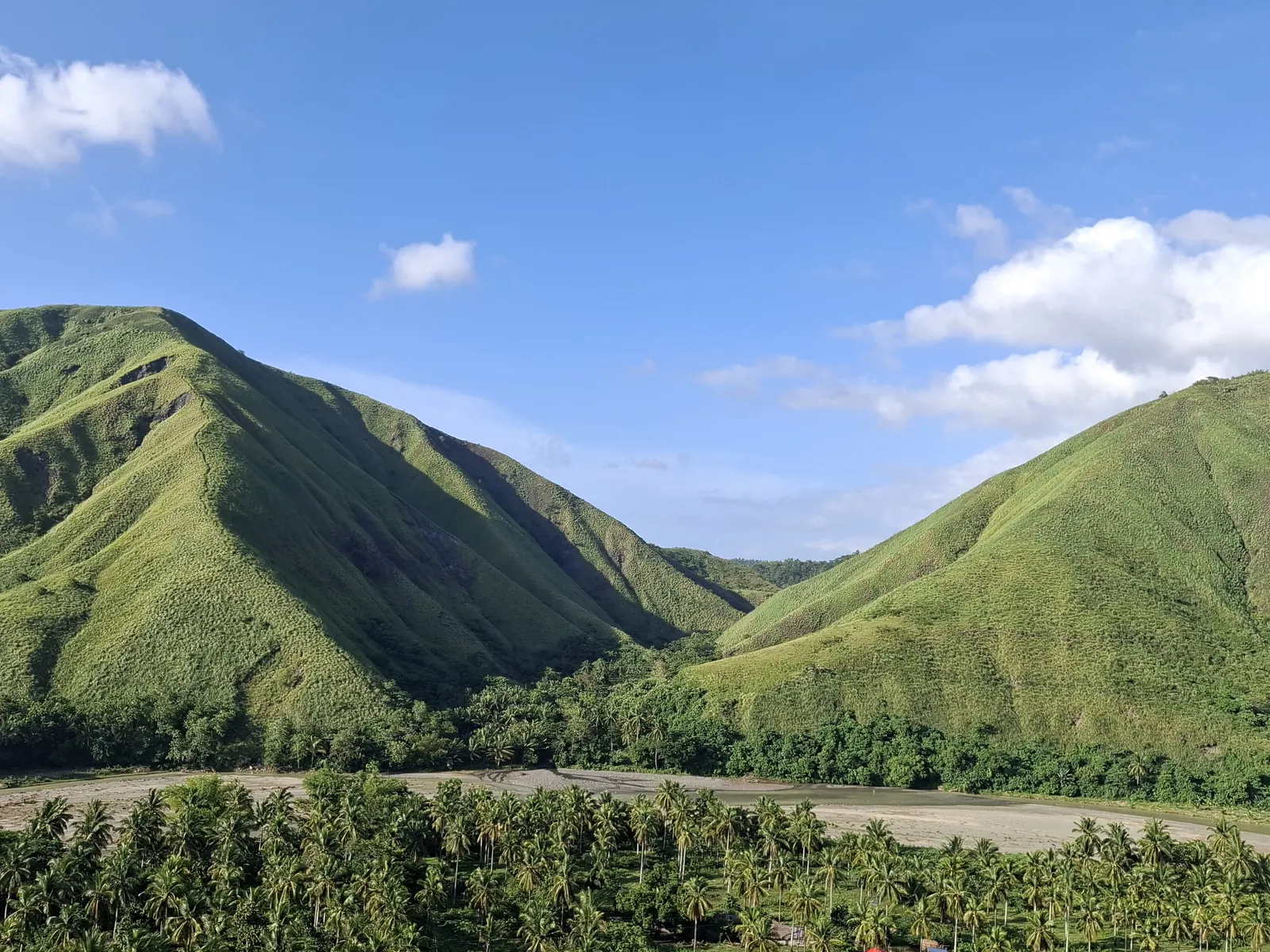 Buhawi Hills