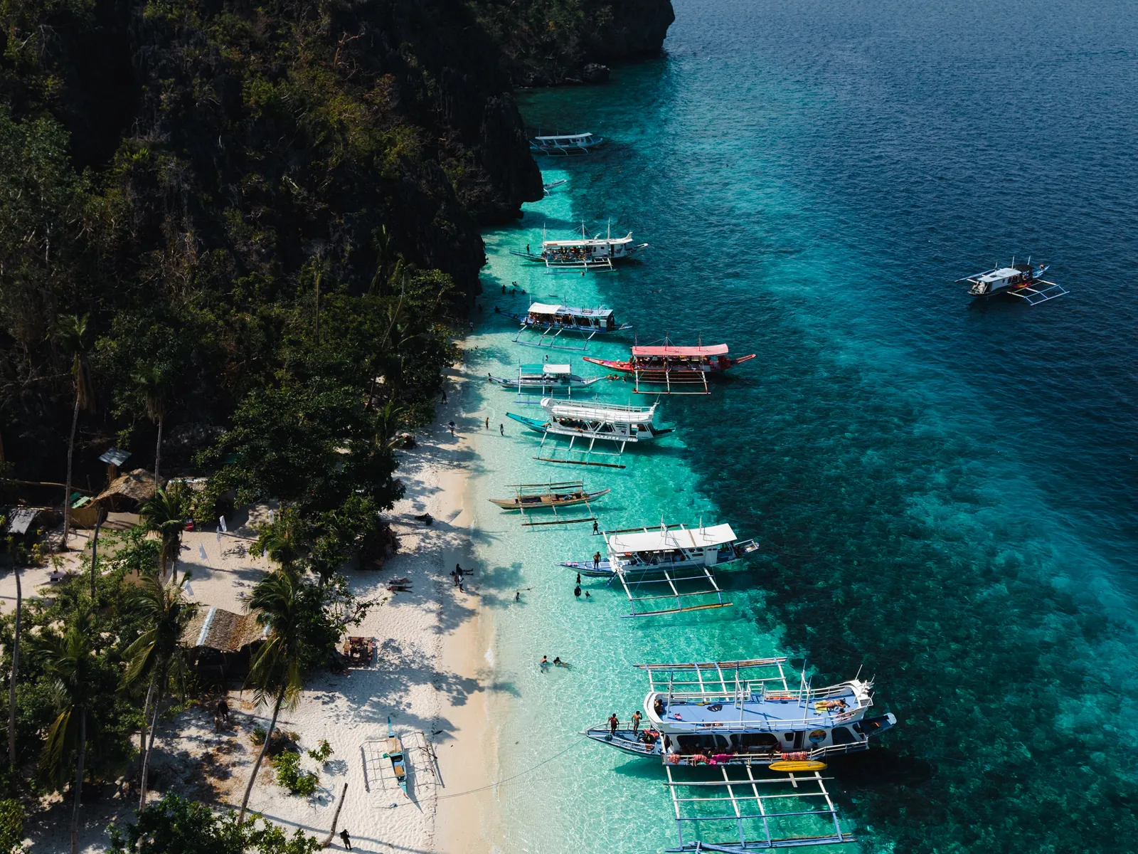 El Nido Island Hopping Tour B (Entalula, Snake Island, Cudugnon Cave)