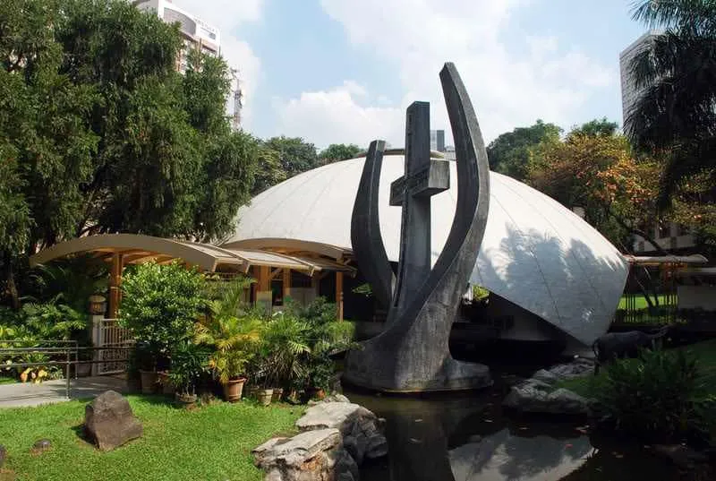 Greenbelt Chapel / Sto. Niño de Paz Chapel