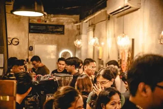 Hounds and Grounds Café