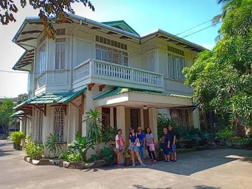 Ibaviosa Ancestral House