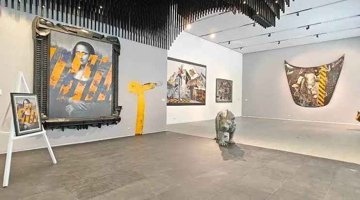 Metropolitan Museum of Manila / The M