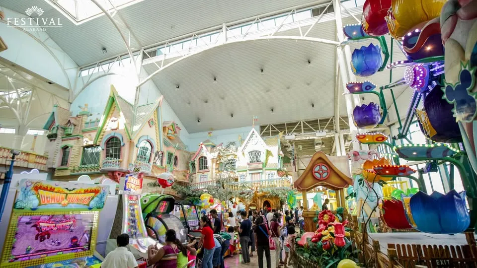 Pixie Forest Festival Mall