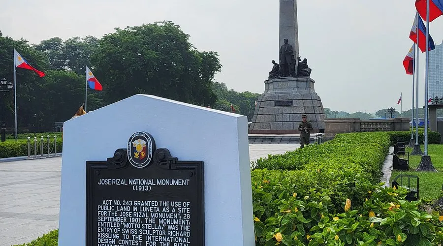 Rizal Monument