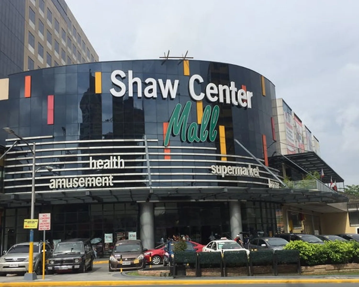 Shaw Center Mall