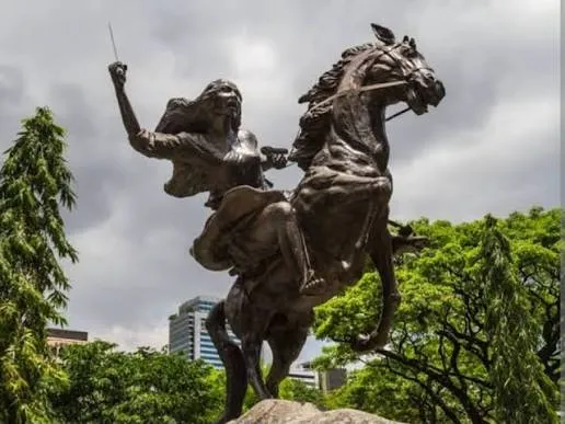 Sultan Kudarat Monument