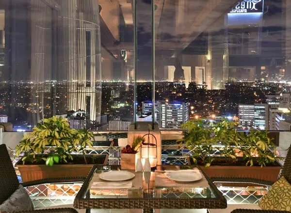 The Nest Dining in the Sky