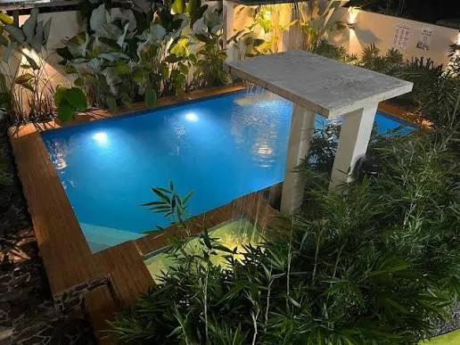 Woodpecker Hanging Garden Resort North Caloocan
